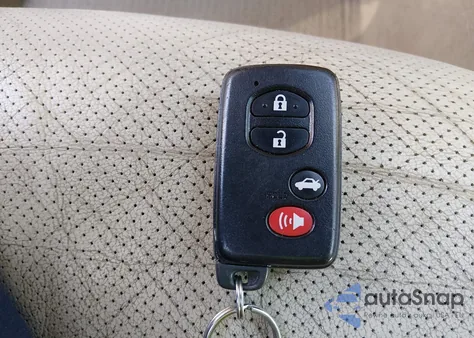 2011 Toyota Avalon Limited from USA, damaged, VIN 4T1BK3DB2BU384533